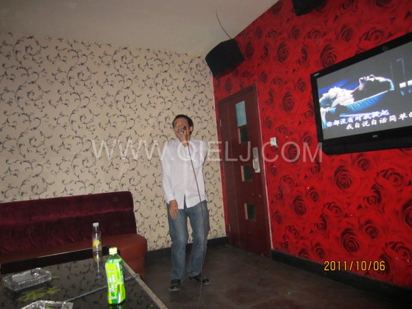 2011年10月，鄭州企鵝糧油機(jī)械有限公司--外貿(mào)部，十一國慶節(jié)團(tuán)體活動(dòng)！(圖13)