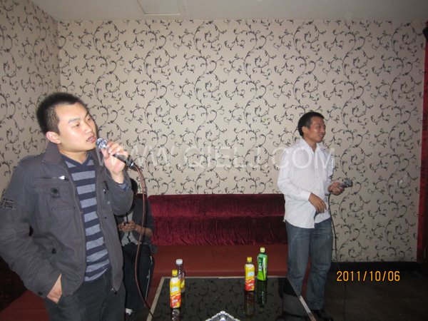 2011年10月，鄭州企鵝糧油機(jī)械有限公司--外貿(mào)部，十一國慶節(jié)團(tuán)體活動(dòng)！(圖8)